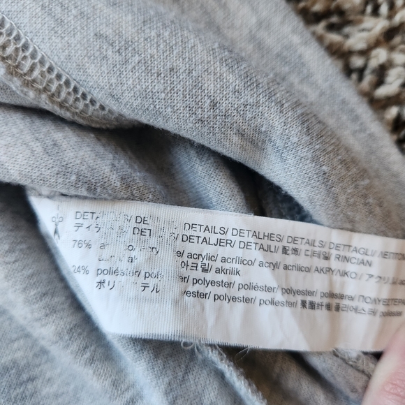 ZARA GREY SWEATSHIRT WITH BLUE FUR SLEEVES WOMENS SIZE Large TOP - Picture 9 of 10